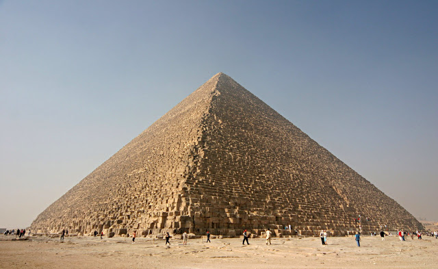 012bkheops Pyramid.jpg