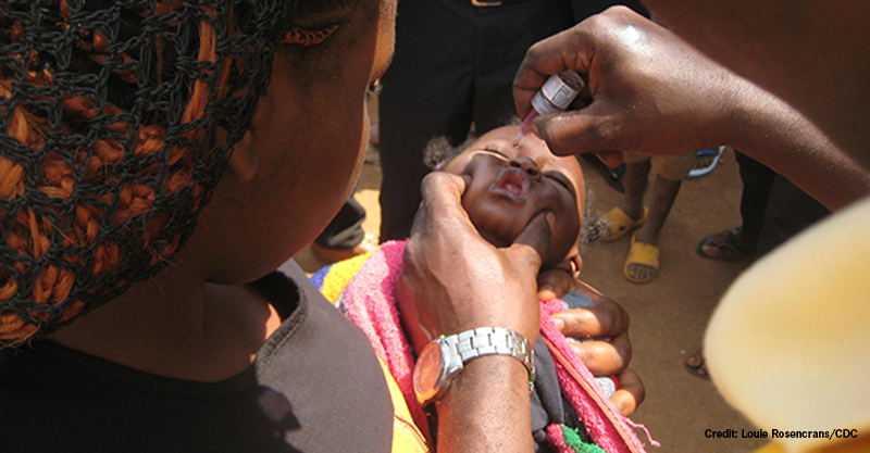 Hvem innrømmer poliovaksine som forårsaker polioutbrudd i Afrika