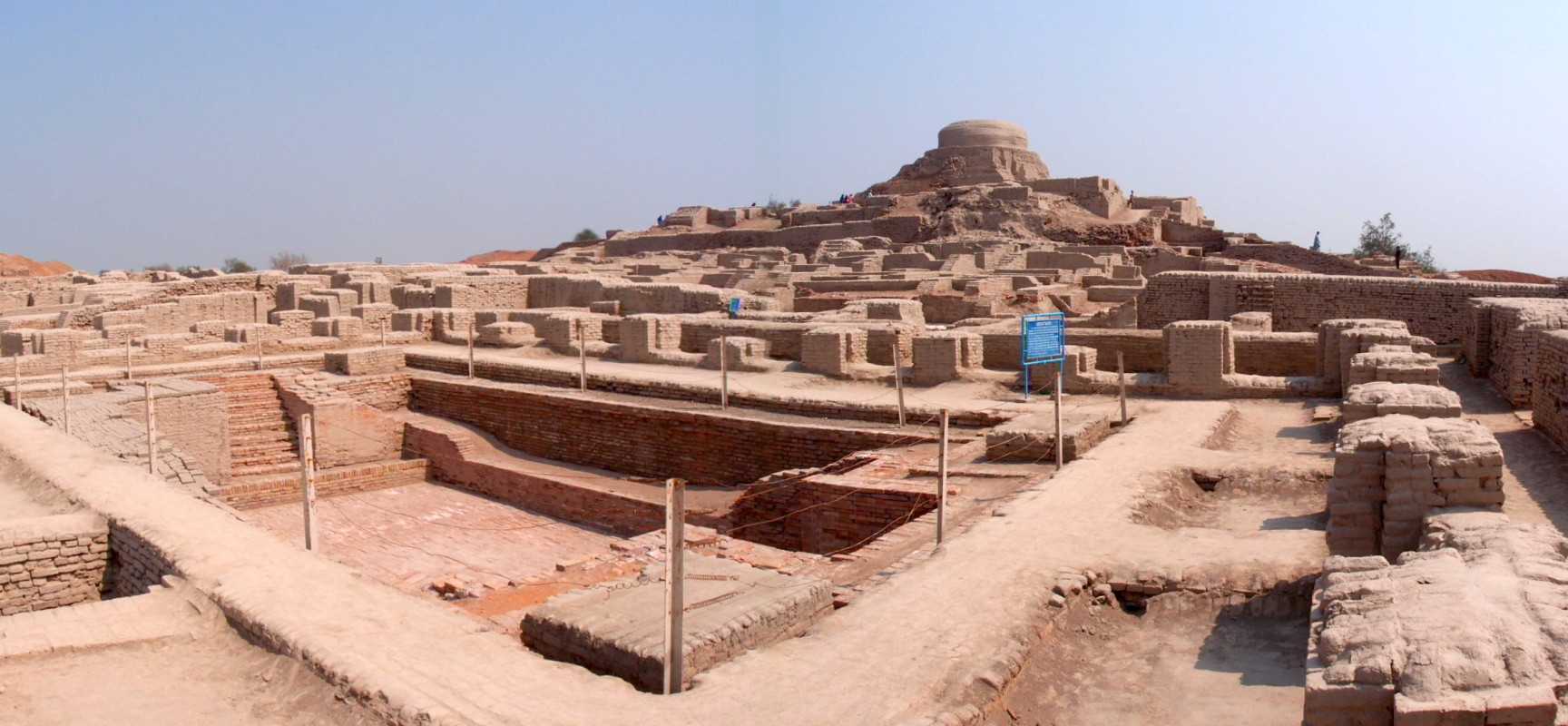 Top 9 Mysterious Discoveries Made on Earth  Mohenjo-Daro